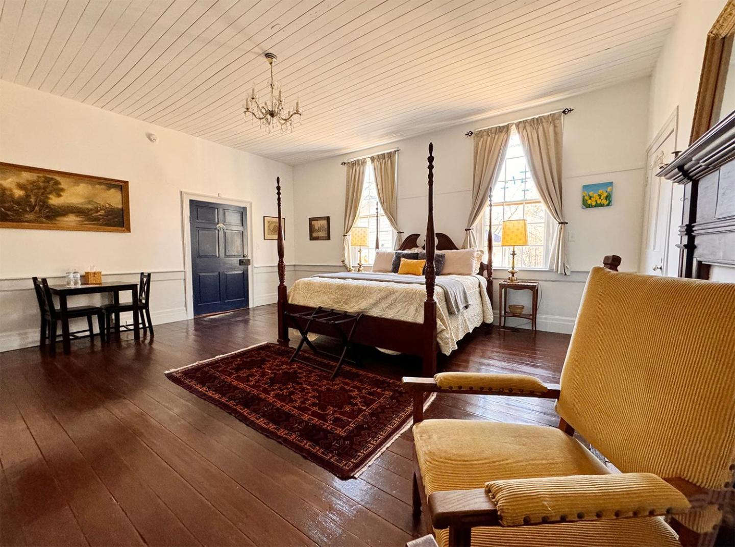 The Sunnyside Sisters Bed And Breakfast Clarksville Exterior photo